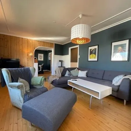 Appartement Large, And Quiet Apartment. *