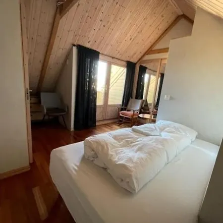 Large, And Quiet Apartment. شقة